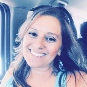 Meet your Posher, Holly